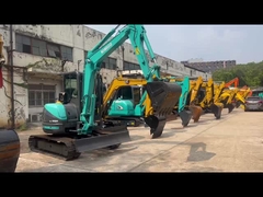 Excavadora Kobelco SK55SR en buen estado para la venta.